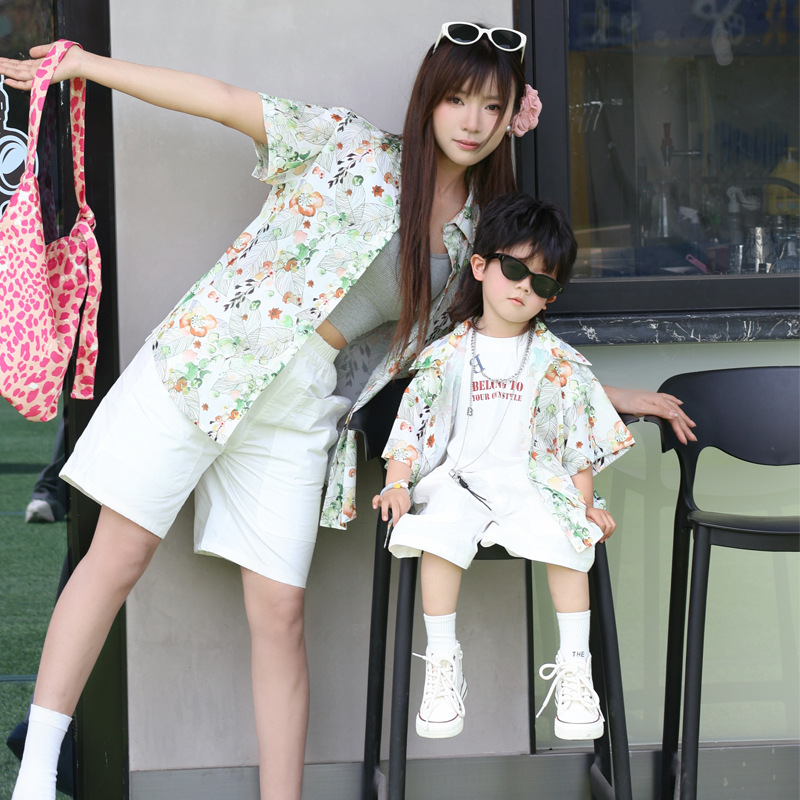 قميص مزين بالزهور بين الوالدين - مراجعة Plant Parent Clothing وسعره